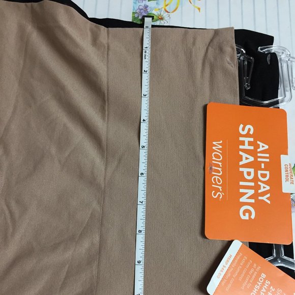 Warner's All-Day Shaping 2-Pack Boyshort (Large) - Picture 4 of 16